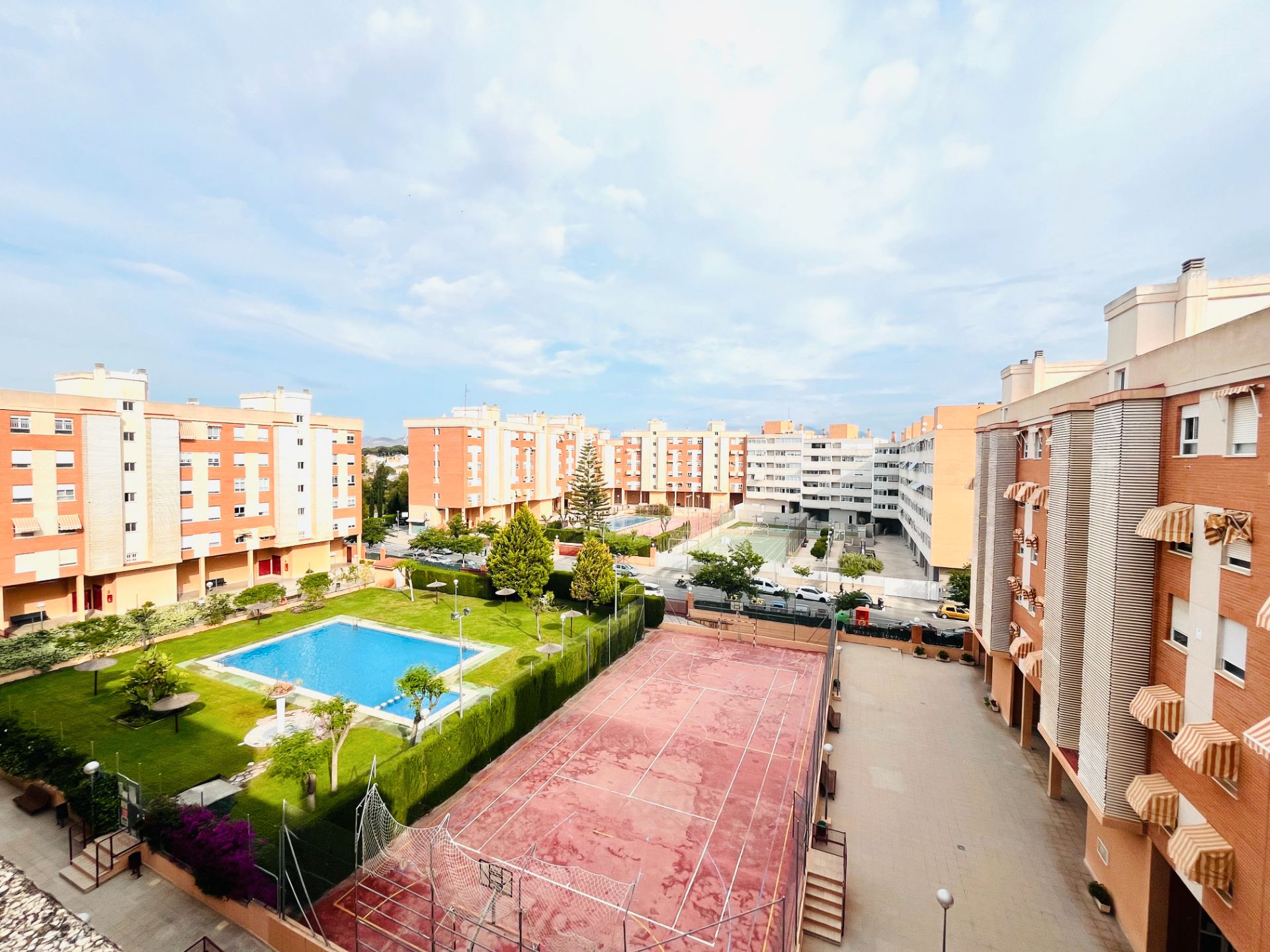 Exterior view of Flat for sale in Alicante / Alacant  with Terrace, Storage room and Furnished
