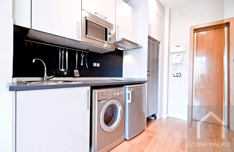 Cuina de Estudi en venda en Madrid amb Moblat