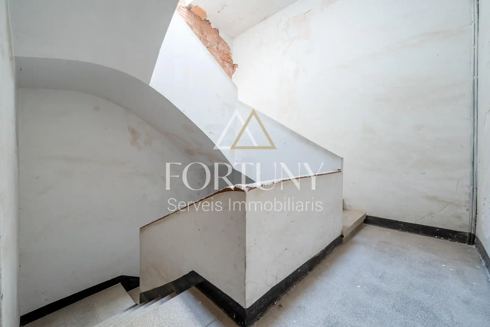 Edificio en venta en TORRES JORDI, L'Espluga de Francolí