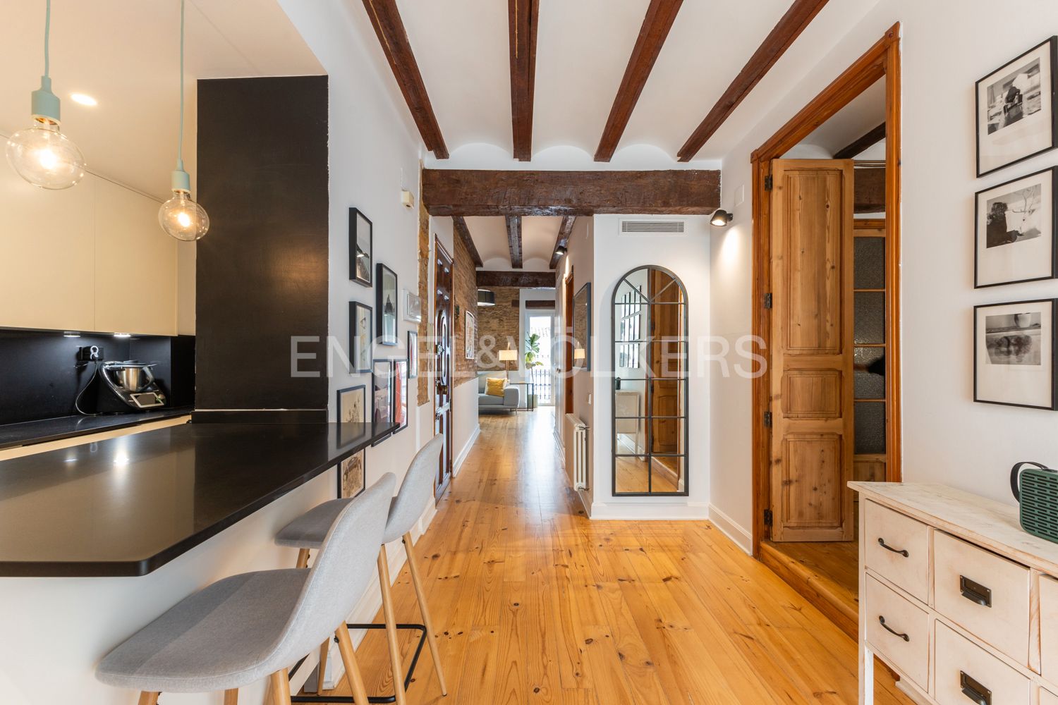 Vista exterior de Apartamento de alquiler en  Valencia Capital con Aire acondicionado, Calefacción y Amueblado