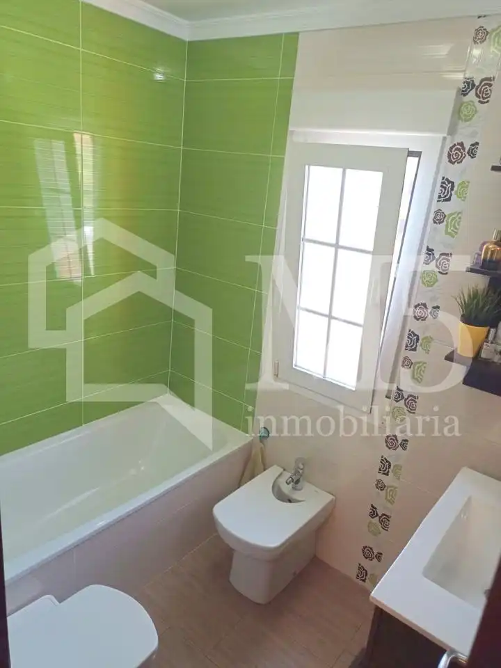 Piso en venta en Caleta de Vélez
