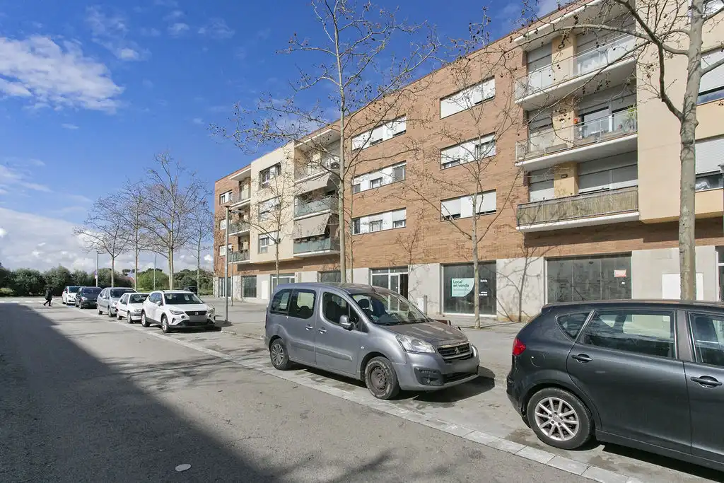 Local comercial en venda a M. AURÈLIA CAPMANY, imagen 2