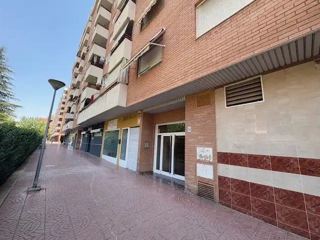 Vista exterior de Pis en venda en El Rabal