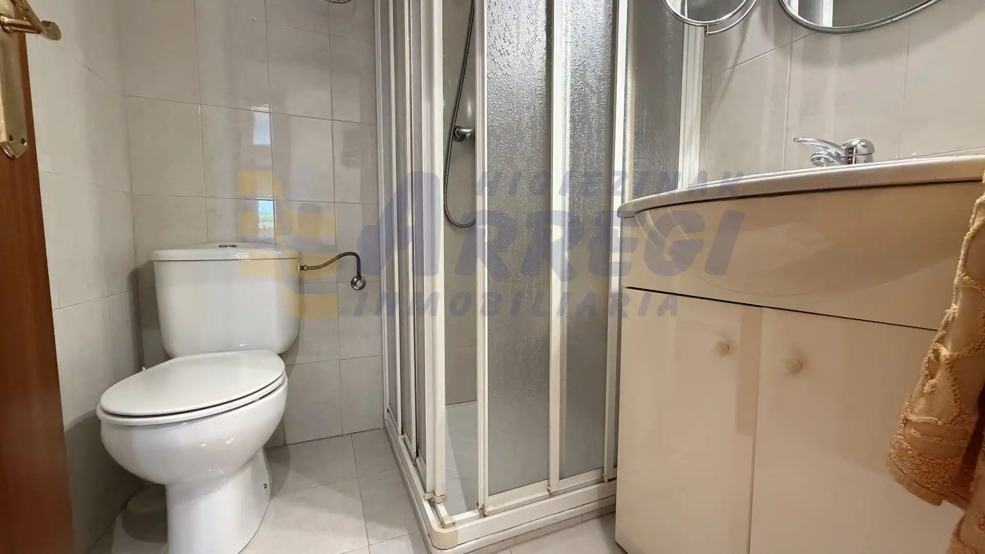 Baño de Piso en venta en Eibar con Calefacción, Trastero y Amueblado