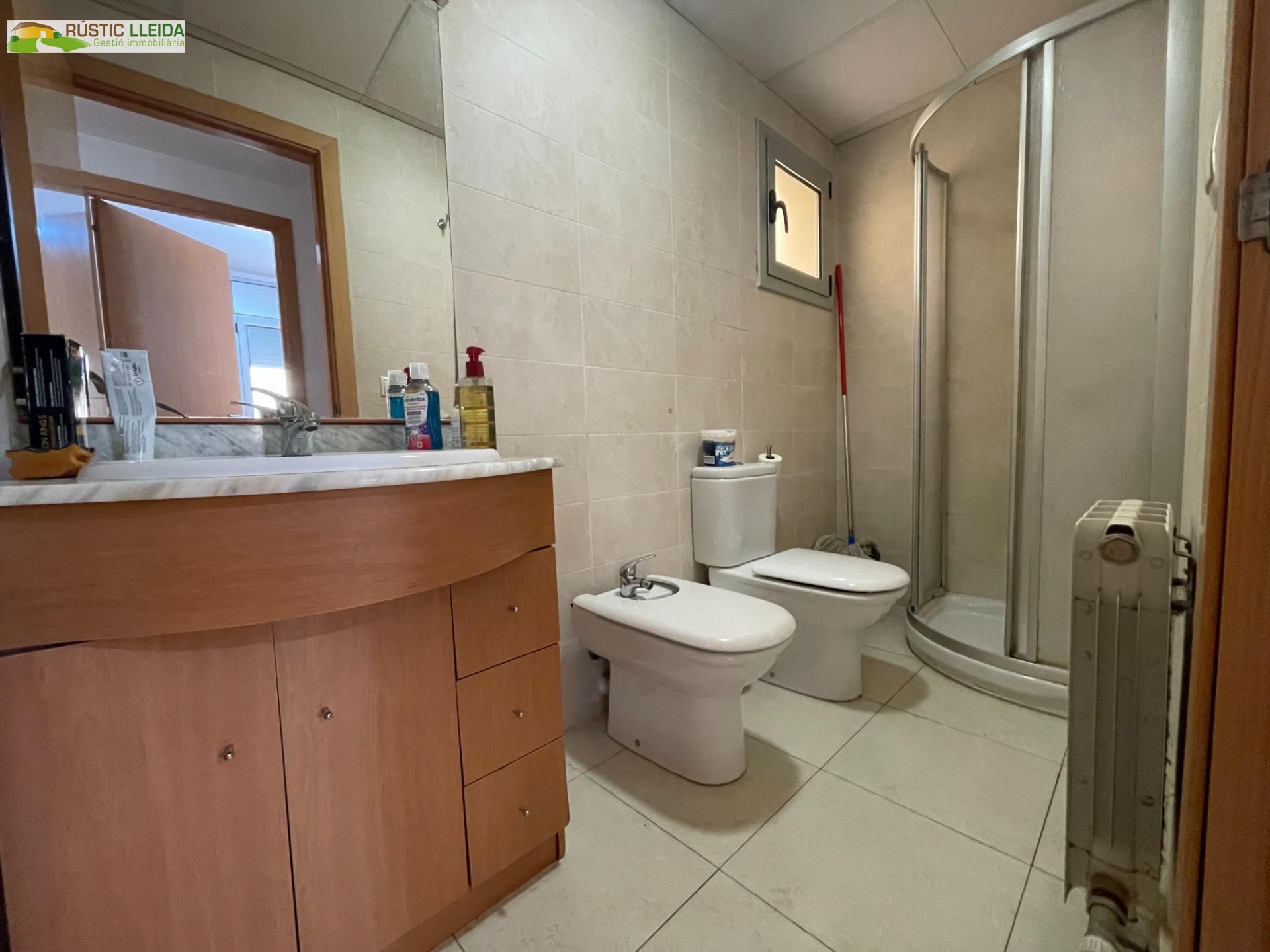 Badezimmer von Erdgeschoss zum Verkauf in Mollerussa