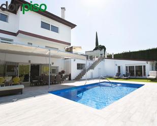 Swimming pool of House or chalet for sale in  Granada Capital  with Air Conditioner, Heating and Private garden