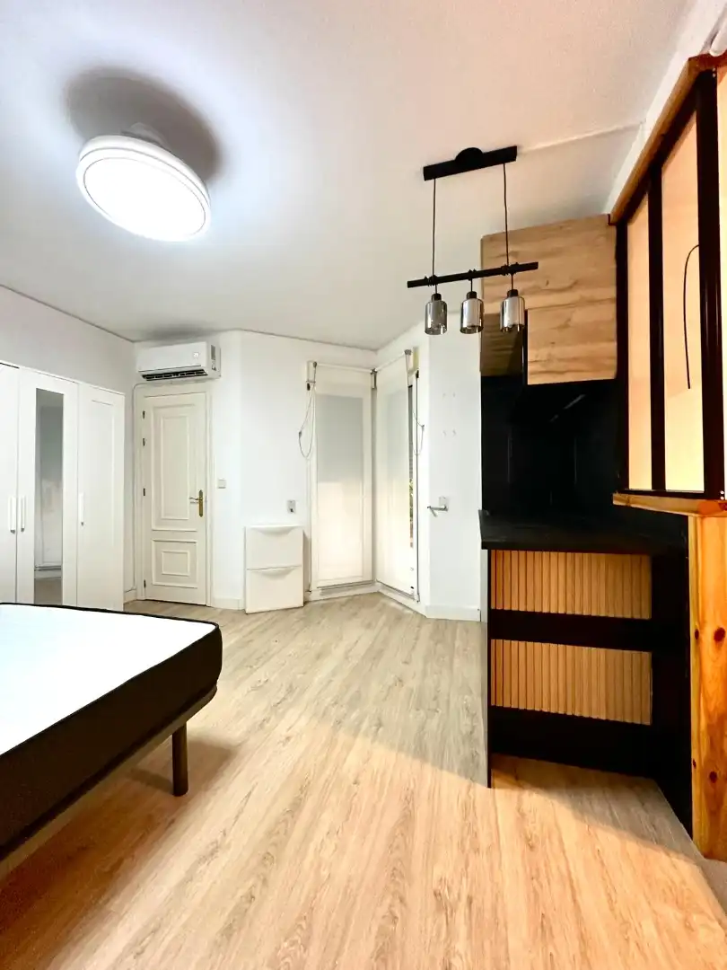 Dormitori de Apartament de lloguer en Águilas amb Aire condicionat, Calefacció i Moblat
