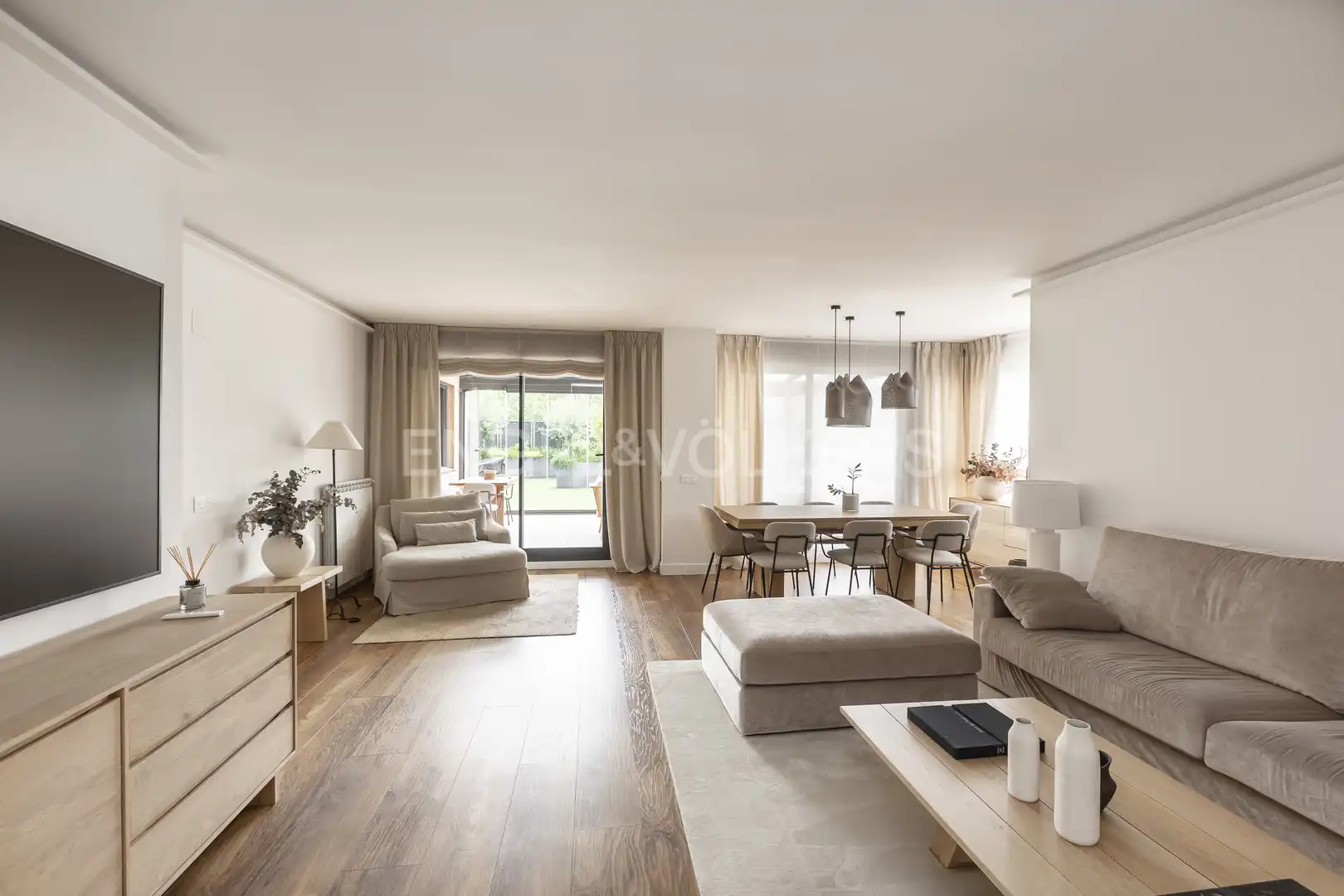 Living room of Flat for rent in La Moraleja  with Air Conditioner, Heating and Private garden