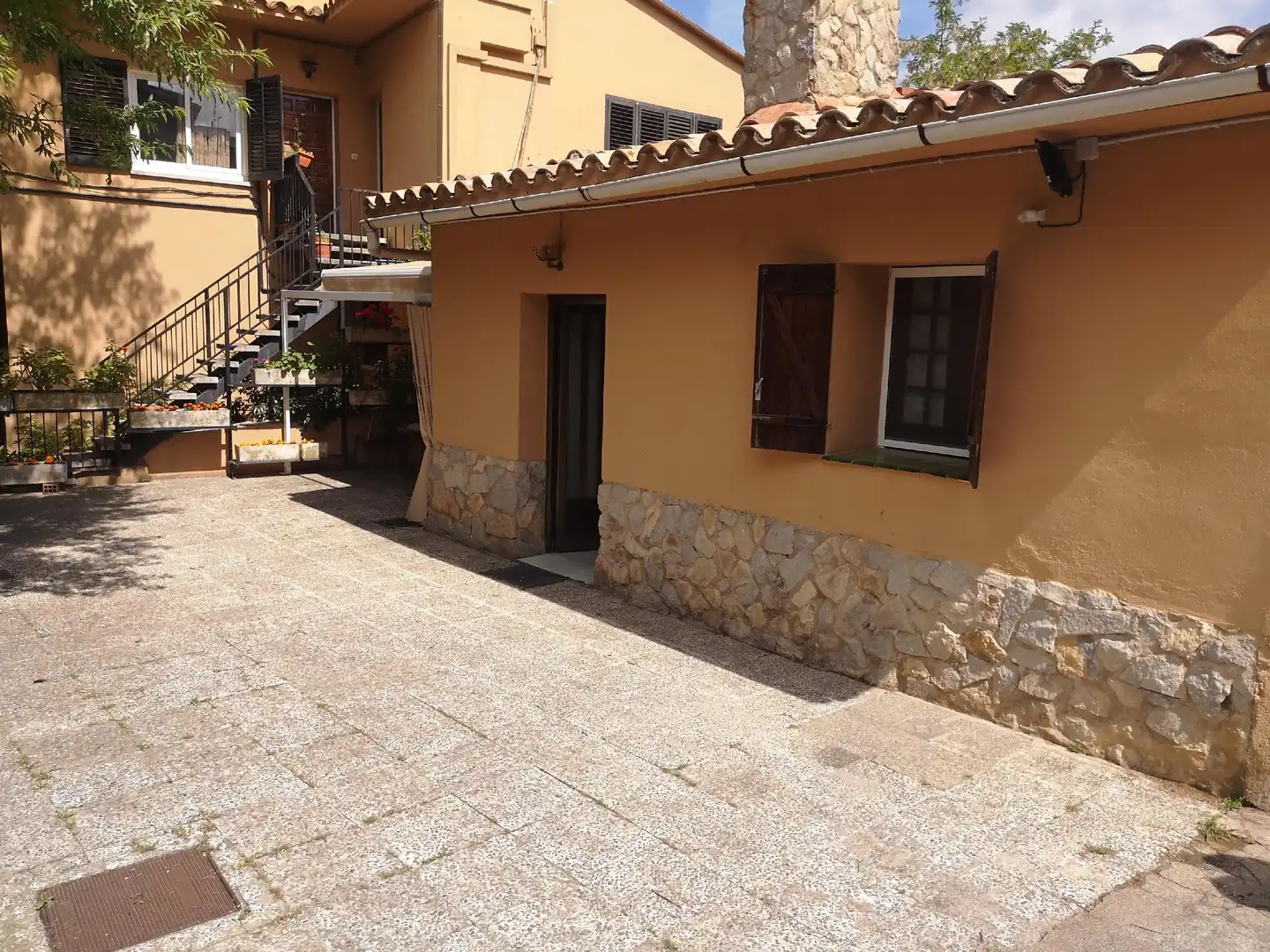 Exterior view of Detached homes for rent in Girona  with Heating and Private garden