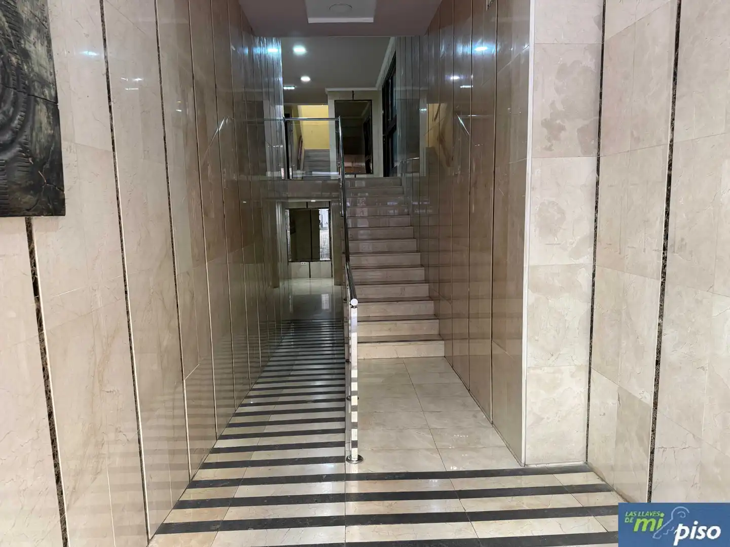 Piso con balcón en venta en Calle de Portugal 4, imagen 2