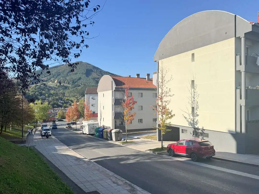 Vista exterior de Piso en venta en Zumarraga, Gipuzkoa