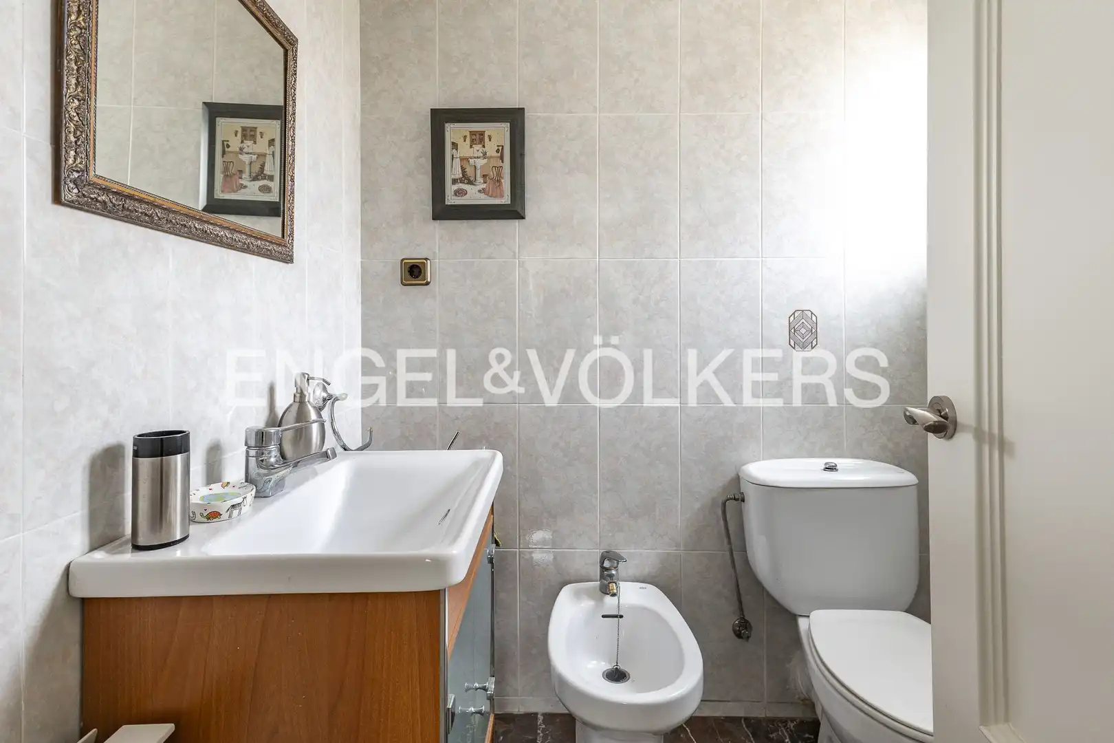 Bathroom of Detached homes for rent in Barberà del Vallès  with Air Conditioner, Heating and Private garden