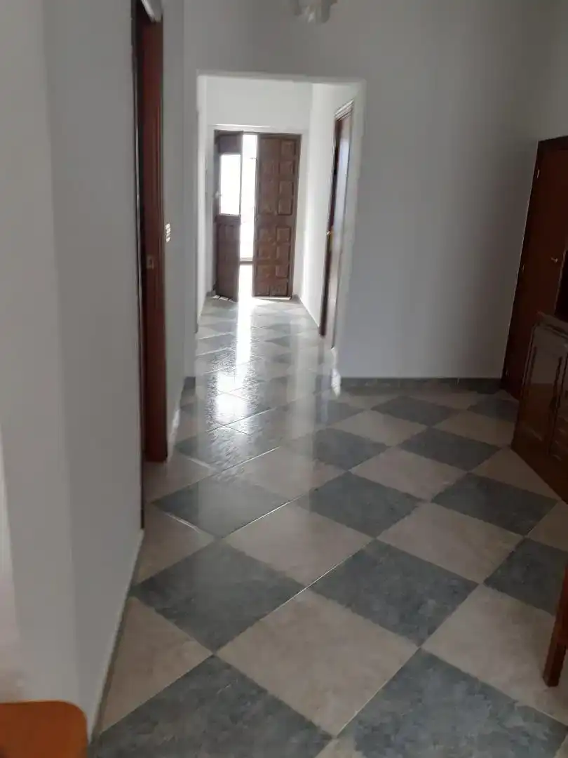 Casa adosada en venda en El Almendro amb Jardí privat i Moblat
