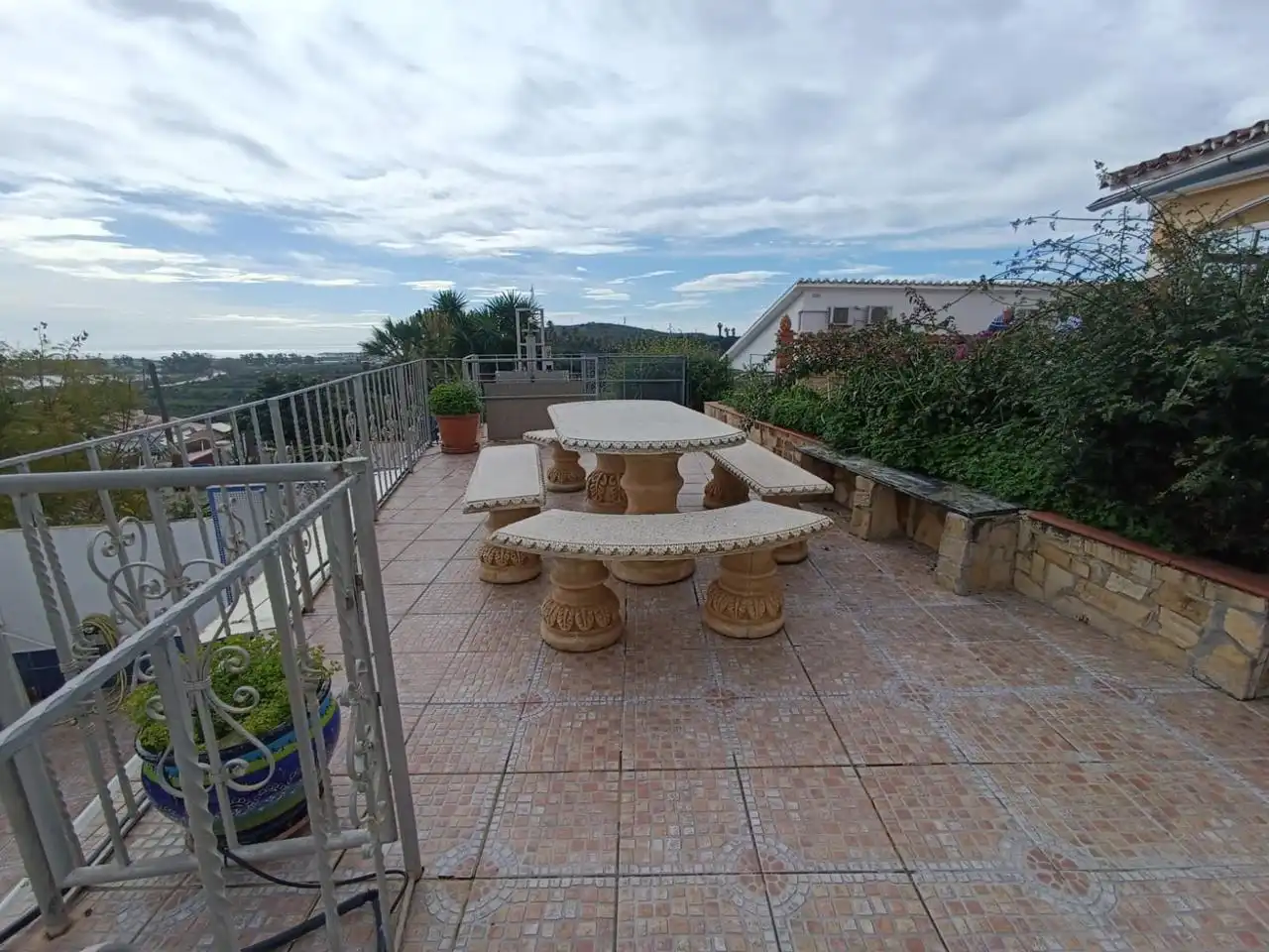 Terrassa de Casa o xalet en venda en Vélez-Málaga