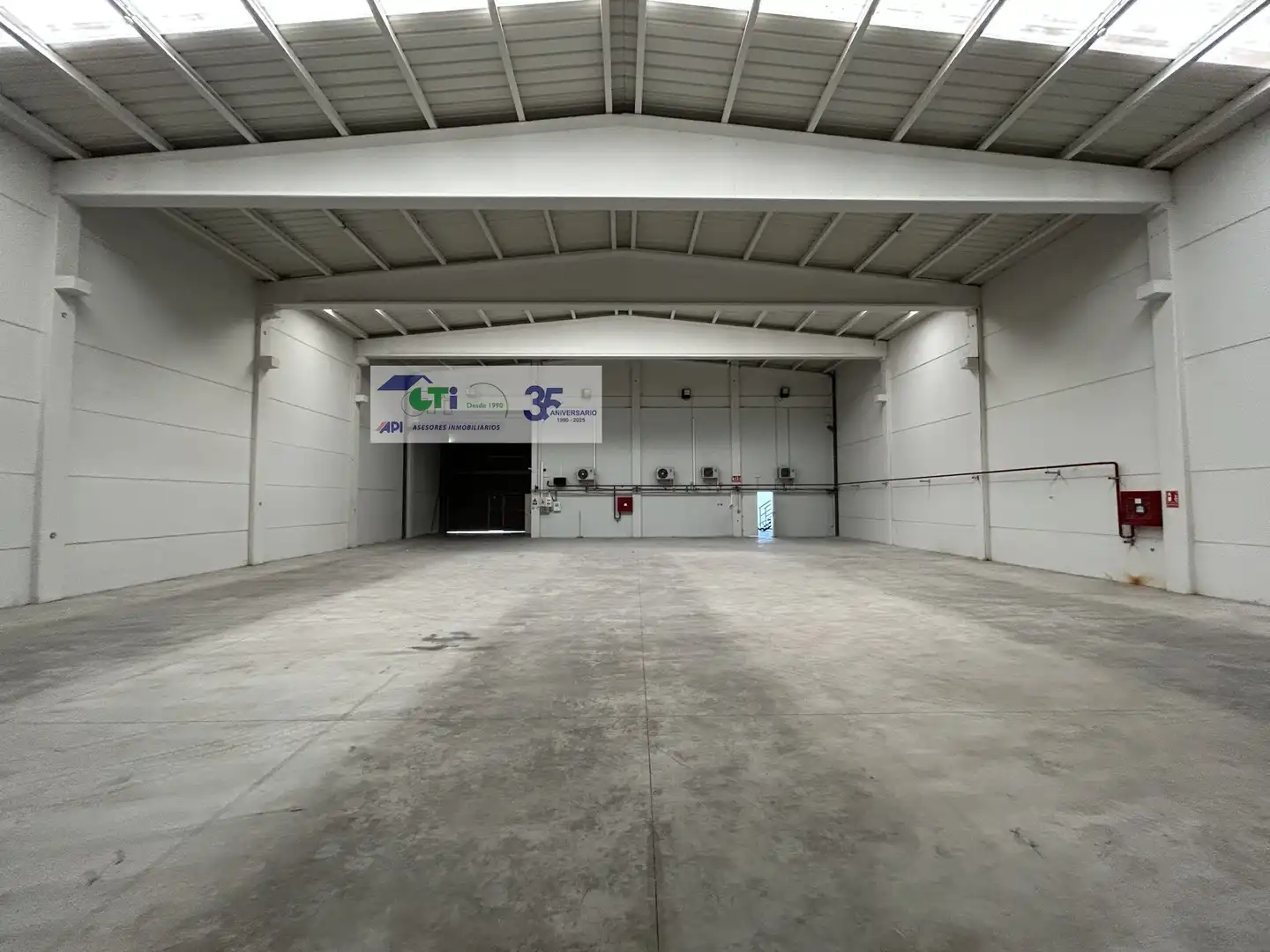 Industrial buildings for rent in CALLE SISALLO , Cartuja Baja