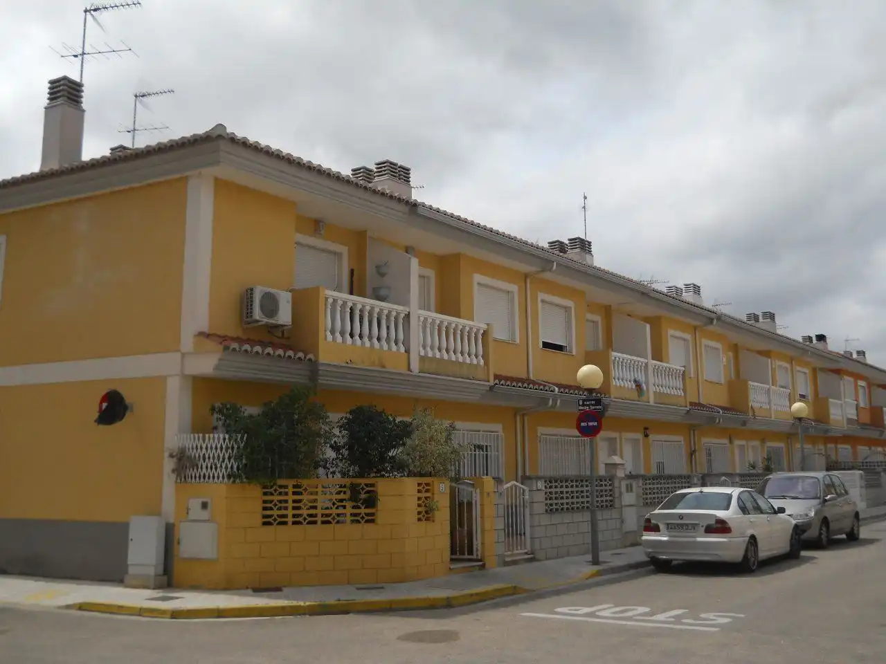 Exterior view of Houses for sale in Polinyà de Xúquer  with Storage room and Balcony