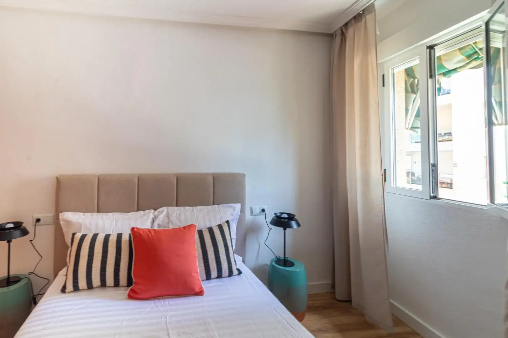 Dormitori de Apartament en venda en Torrevieja amb Aire condicionat, Calefacció i Terrassa