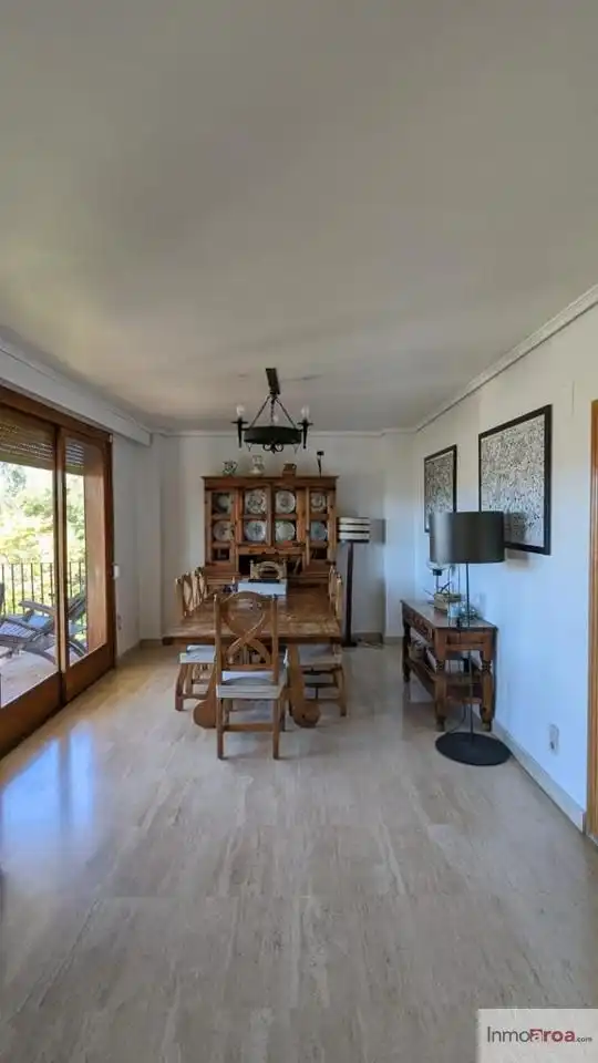 Esszimmer von Haus oder Chalet zur Miete in Riba-roja de Túria mit Klimaanlage, Heizung und Privatgarten