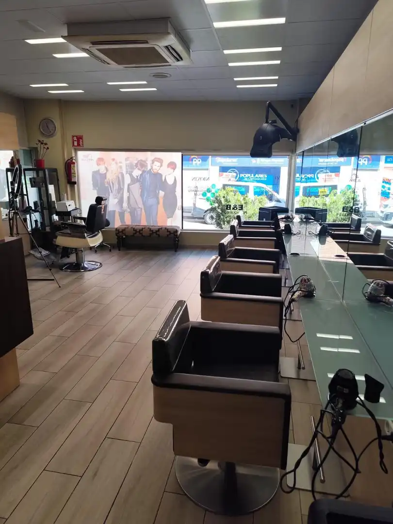 Commercial properties for transfer in Ciempozuelos  with Air Conditioner and Furnished