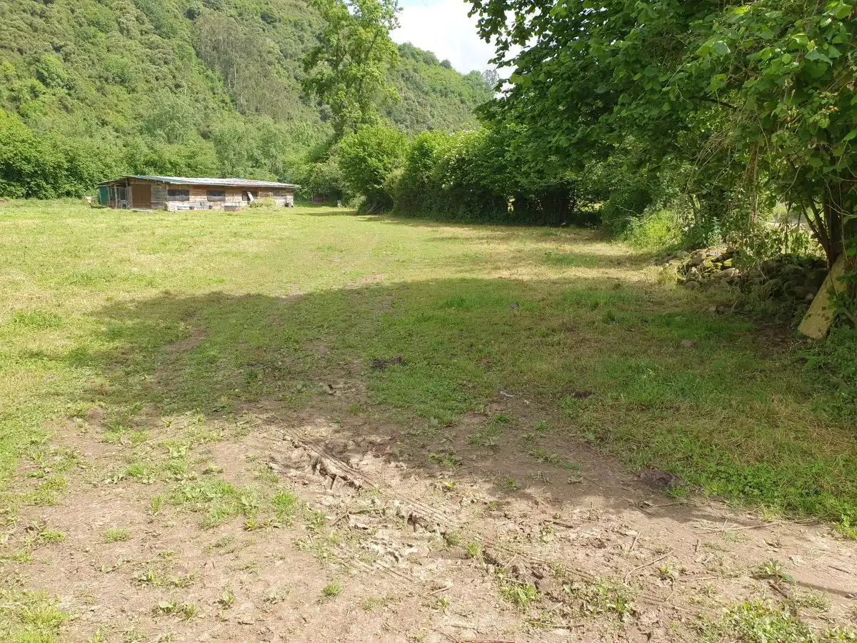 Rustikales Grundstück zum Verkauf in San Claudio - Trubia - Las Caldas