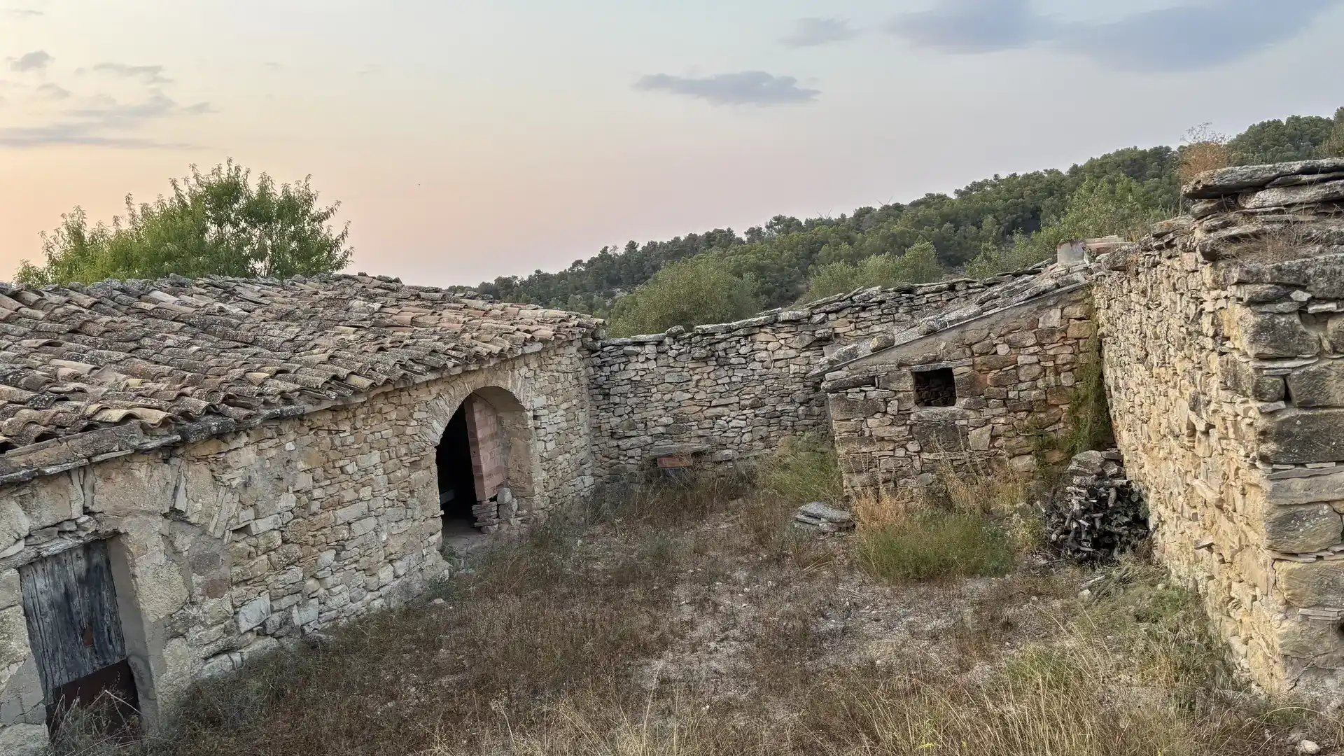 Finca rústica en venda en La Fatarella amb Jardí privat