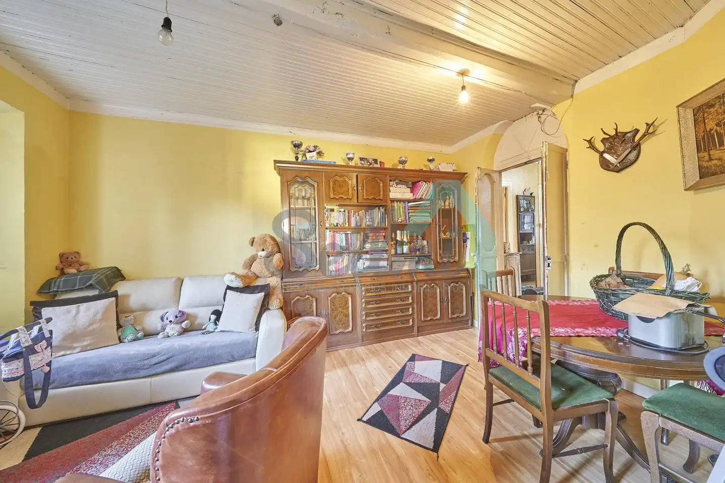 Sala de estar de Casa o chalet en venta en Belmonte de Miranda con Jardín privado, Parquet y Terraza