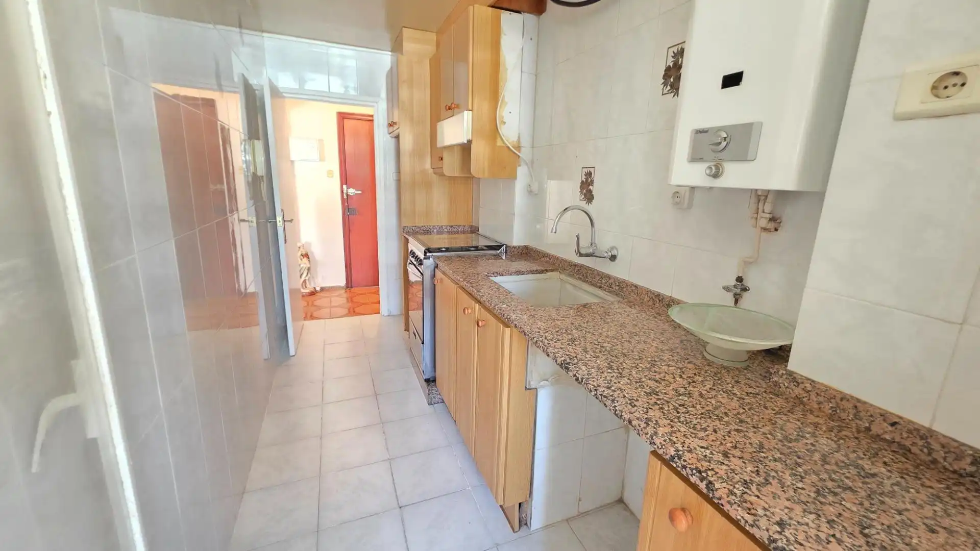 Kitchen of Flat for sale in Paterna
