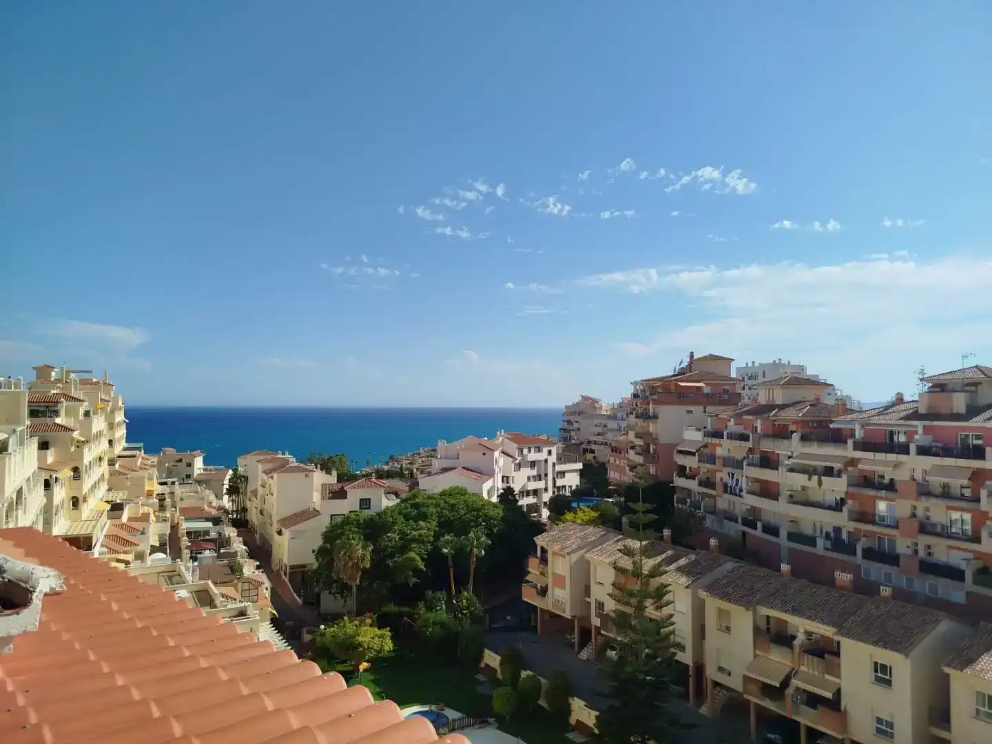 Vista exterior de Piso en venta en Benalmádena con Aire acondicionado, Terraza y Piscina