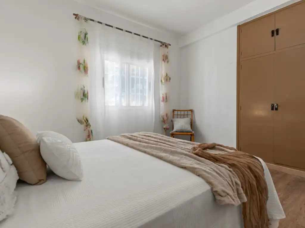 Dormitori de Casa o xalet en venda en San Vicente del Raspeig / Sant Vicent del Raspeig amb Piscina