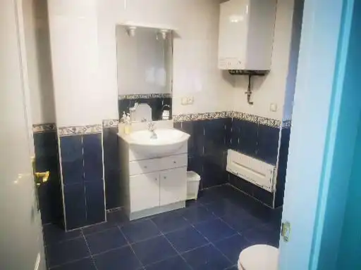 Badezimmer von Büro zur Miete in Salamanca mit Heizung