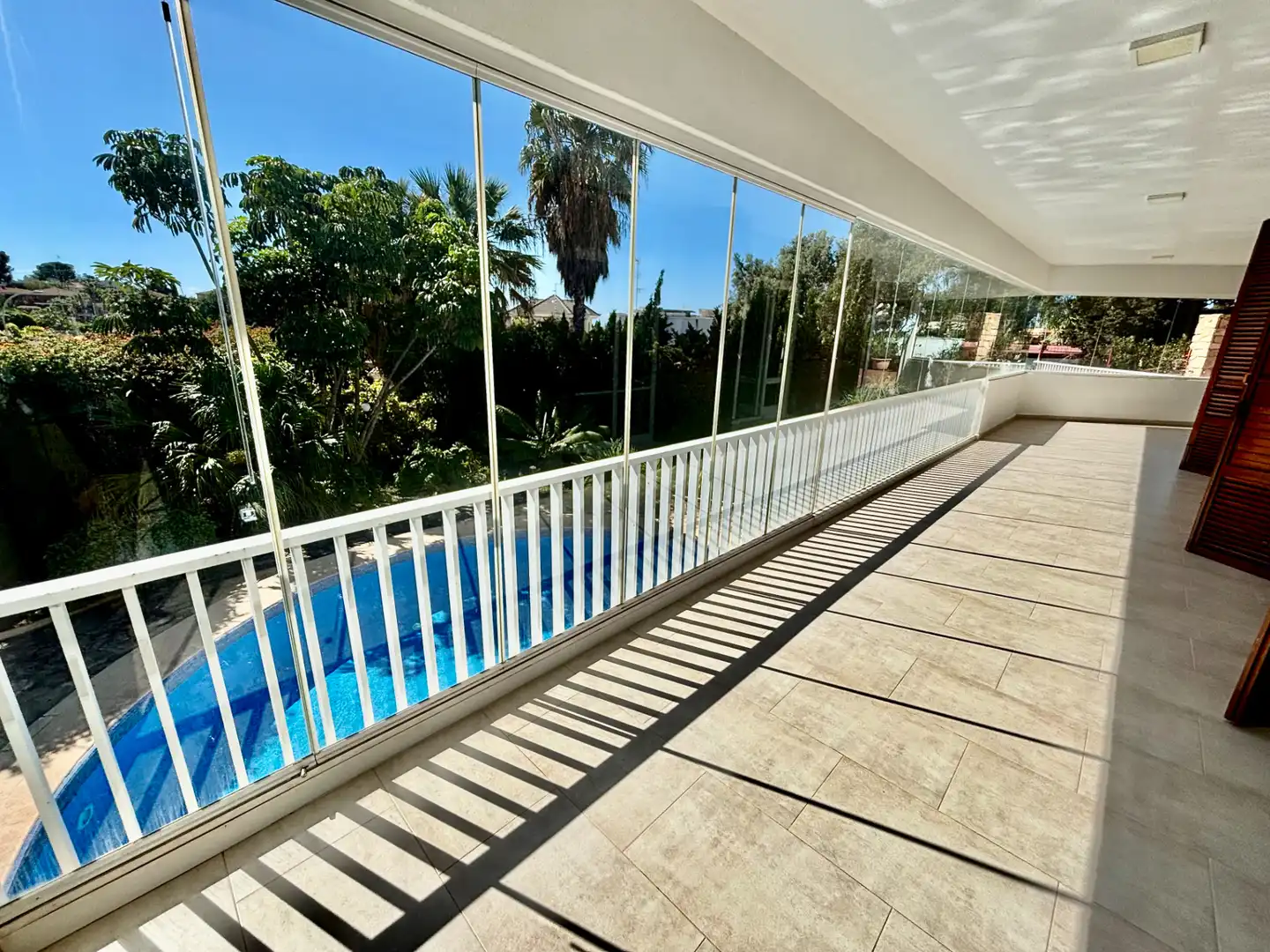 Piscina de Casa o xalet en venda en Alicante / Alacant amb Jardí privat, Terrassa i Traster