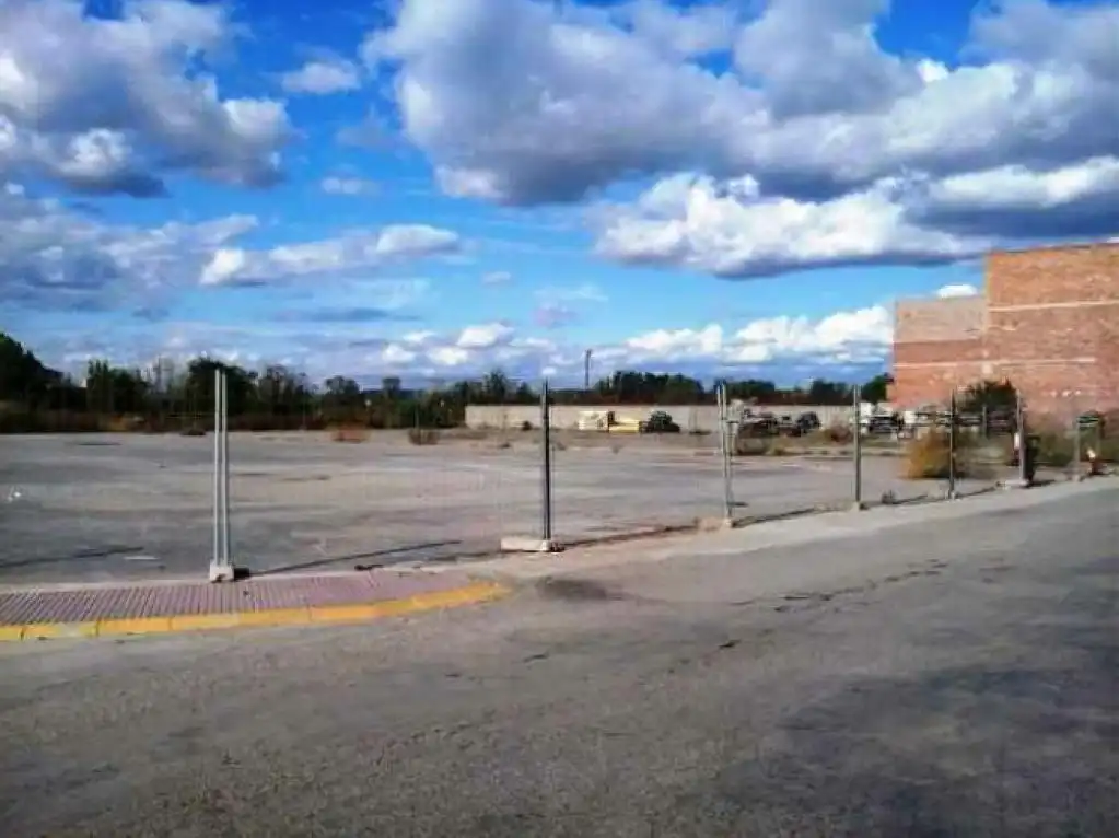Terrenys i solars en venda a Carrer Lleida, imagen 4