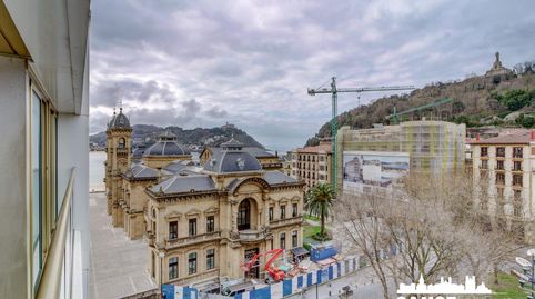 Foto 4 de Piso de alquiler en Área Romántica, Donostia - San Sebastián