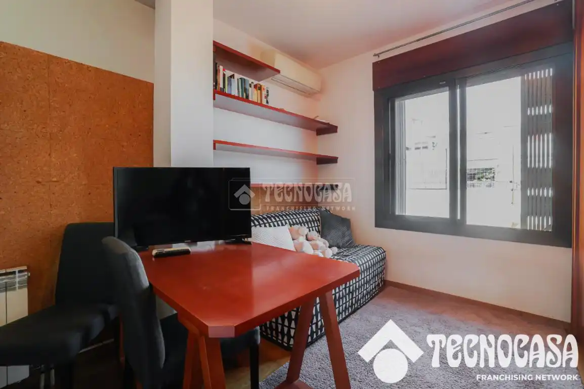 Habitación de Ático en venta en Barcelona con Aire acondicionado, Calefacción y Terraza