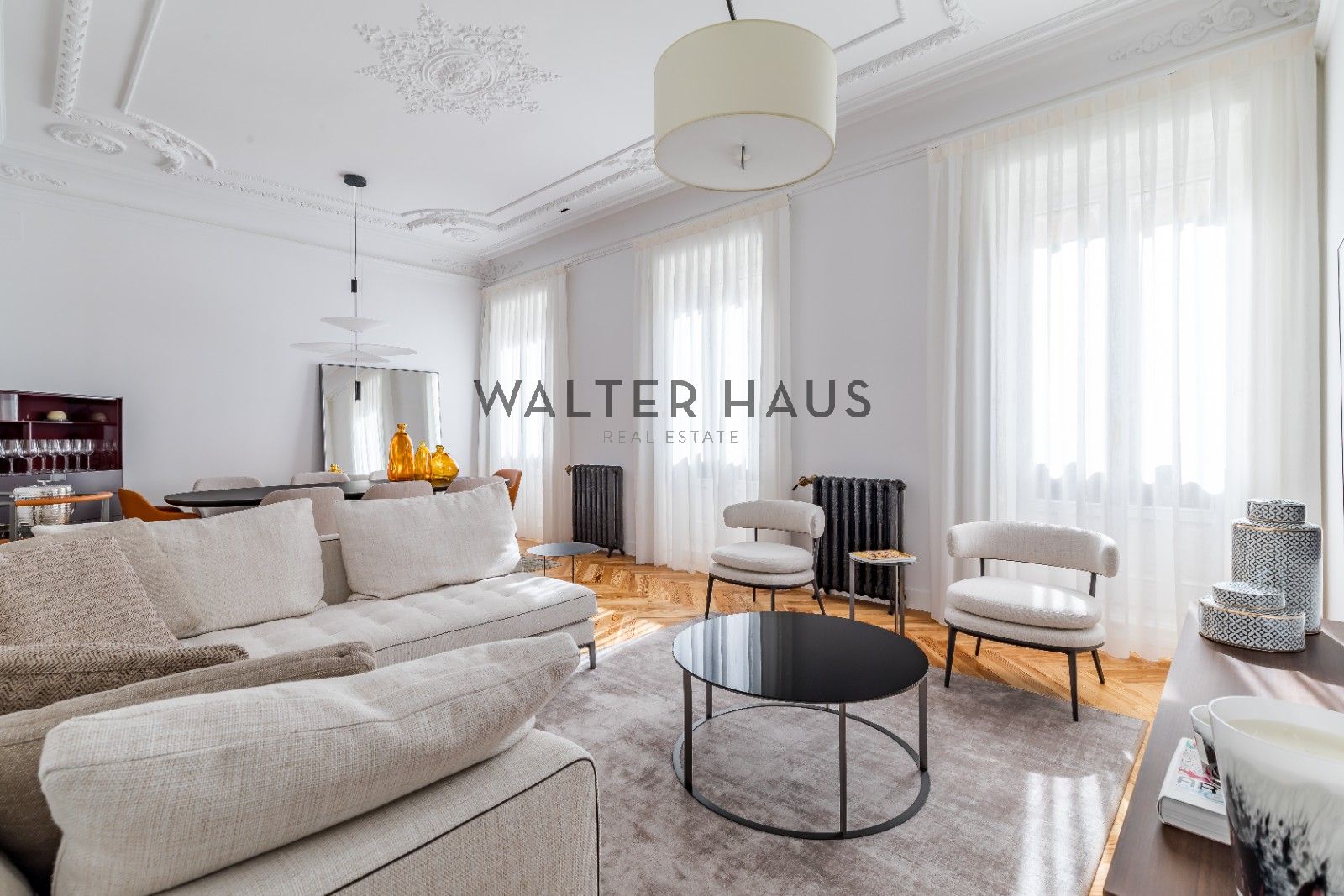 Living room of Flat for sale in  Madrid Capital  with Air Conditioner, Heating and Storage room