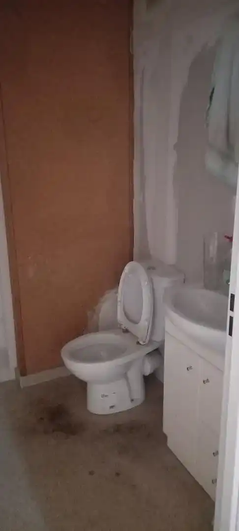 Badezimmer von Erdgeschoss zum Verkauf in Orihuela mit Balkon