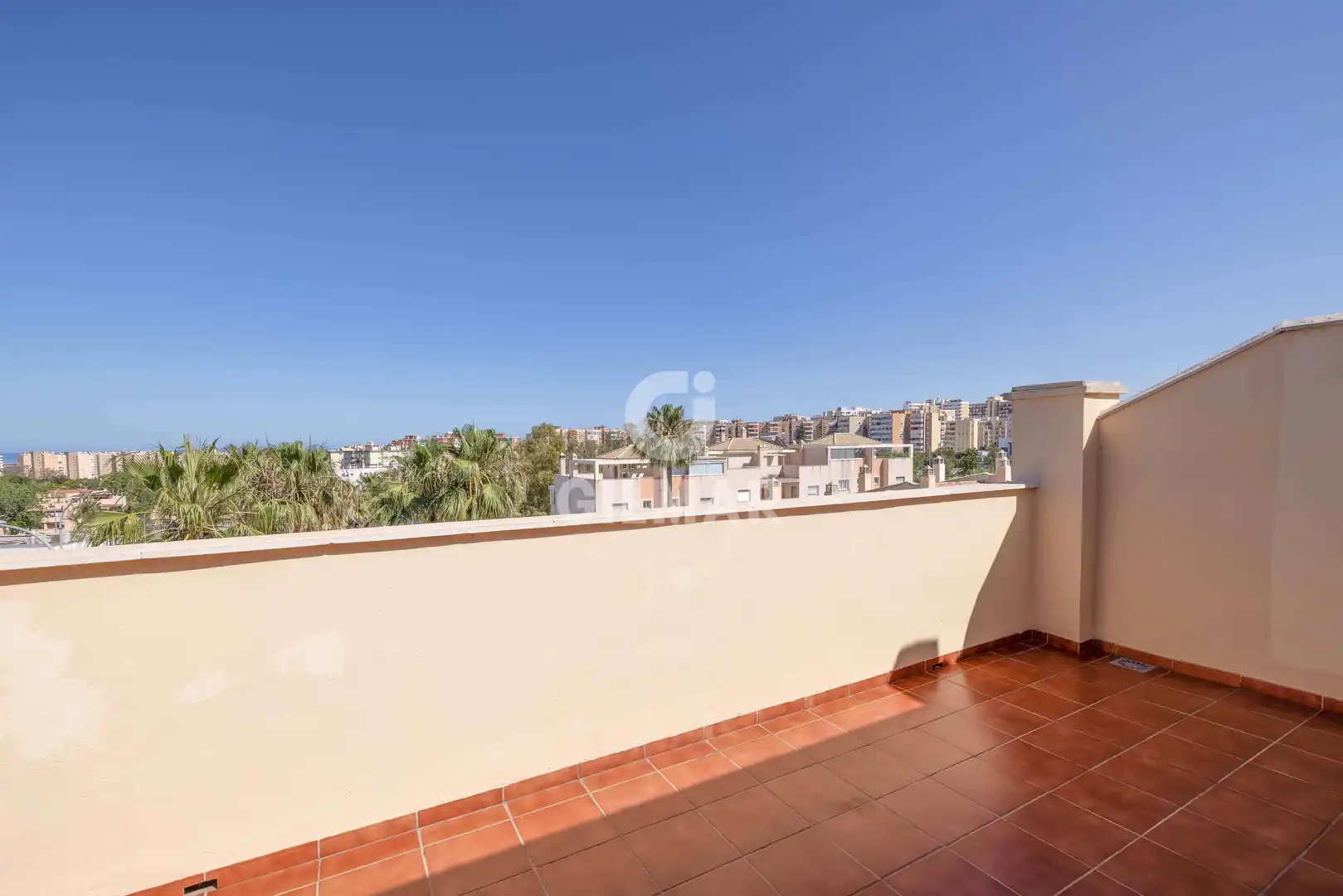 Terraza de Casa adosada en venta en Torremolinos con Calefacción, Jardín privado y Piscina