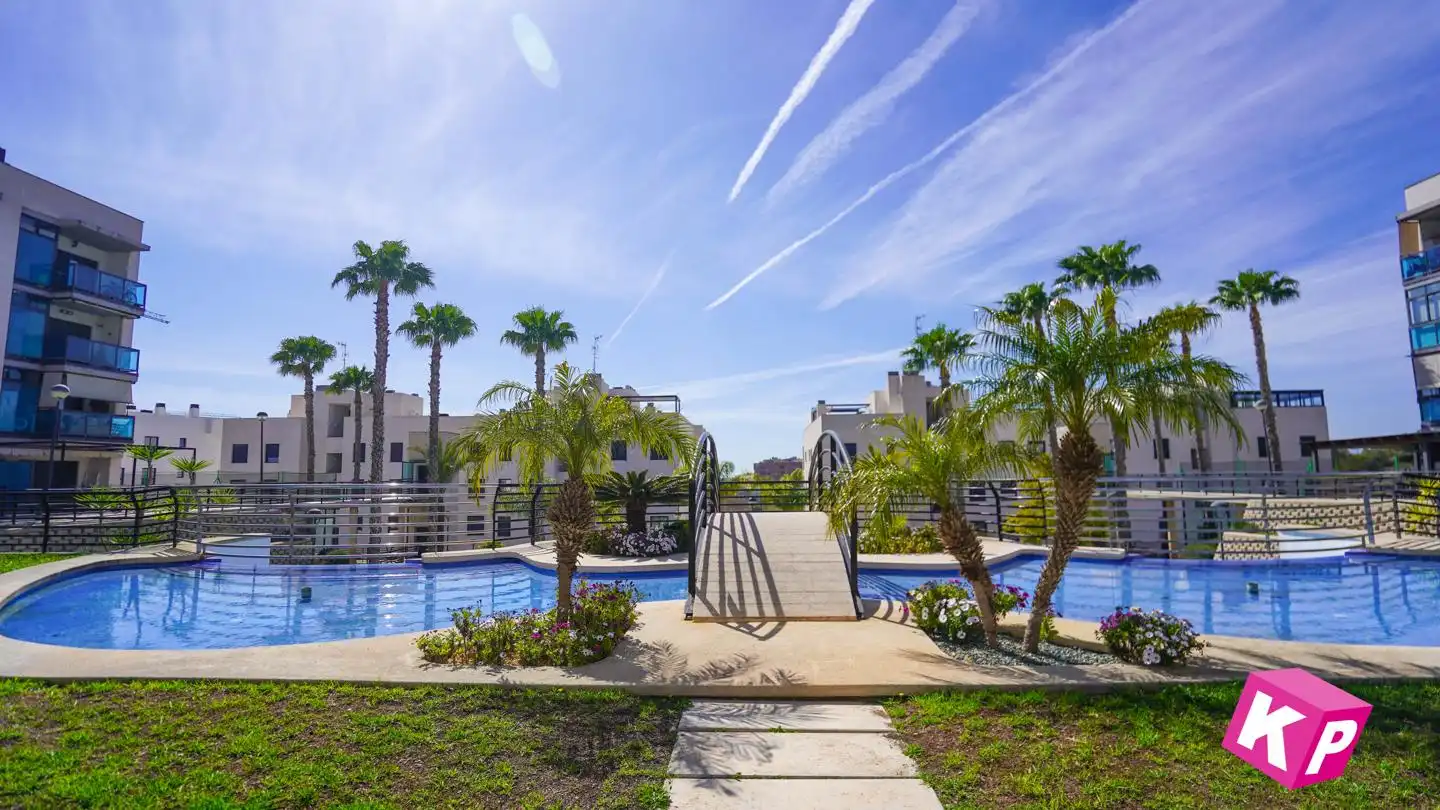 Piscina de Planta baja en venta en Santa Pola con Aire acondicionado, Calefacción y Terraza