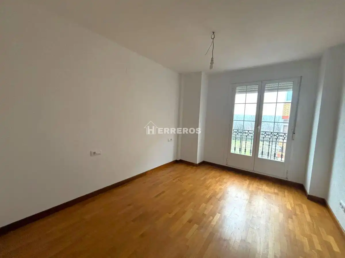 Bedroom of Flat for sale in Uruñuela  with Heating, Parquet flooring and Terrace