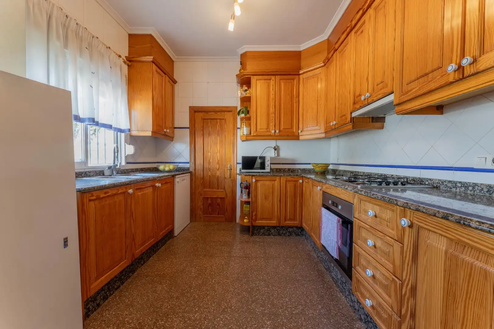 Cocina de Casa o chalet en venta en Elche / Elx con Aire acondicionado, Terraza y Piscina