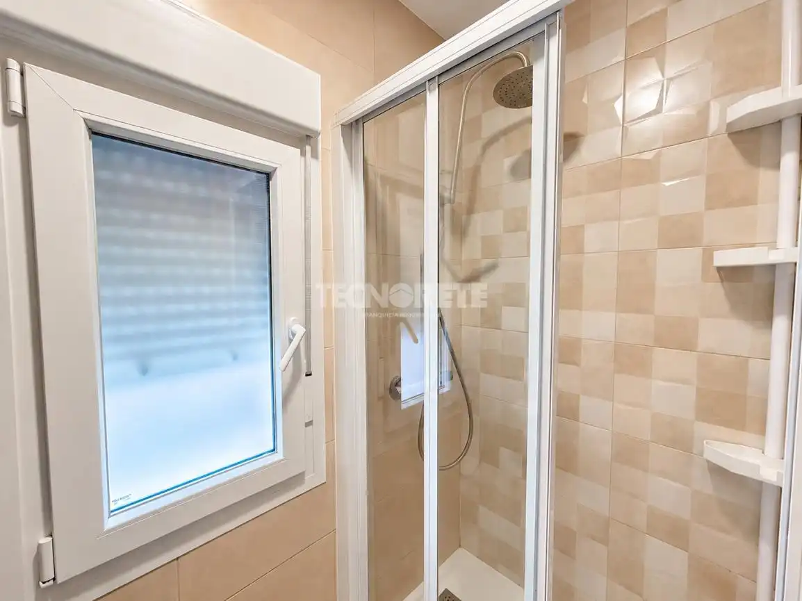 Baño de Piso en venta en Carabanchel
