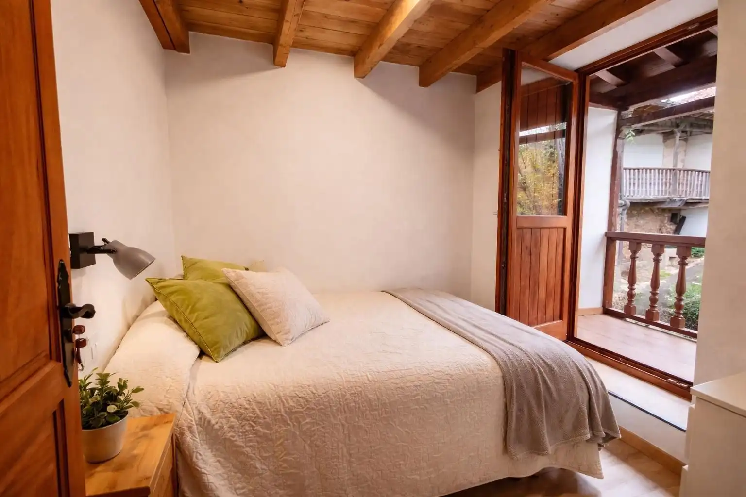 Habitación de Casa o chalet en venta en Cangas de Onís con Calefacción y Terraza