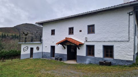 Foto 2 von Country house zum Verkauf in Barrio Azpilgoeta, Mendaro, Gipuzkoa