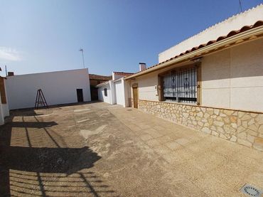 Casa con giardino in vendita a Minaya