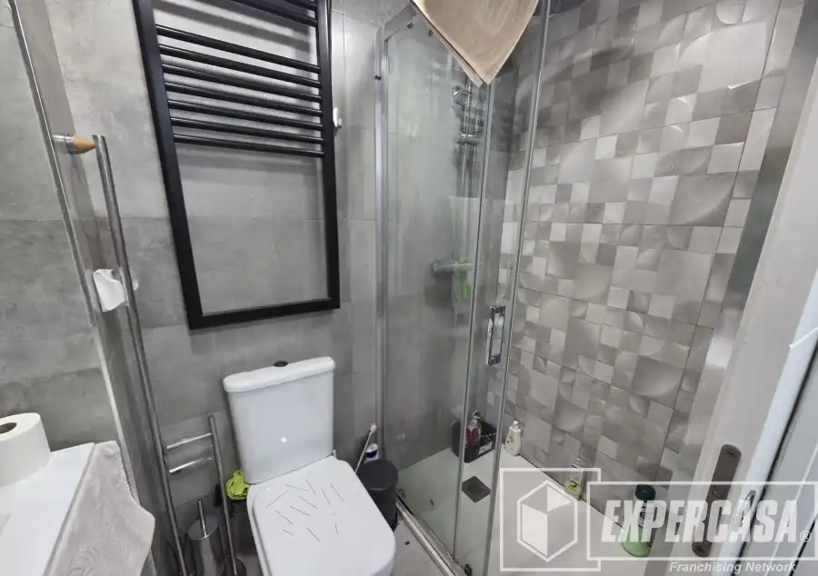 Baño de Casa adosada en venta en Corbera con Aire acondicionado, Terraza y Trastero