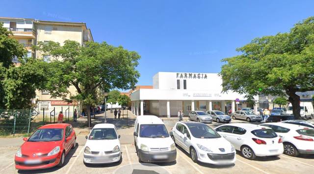 Local comercial en Alquiler en Calle Ciudad de Carlet, 1 en Parque Alcosa