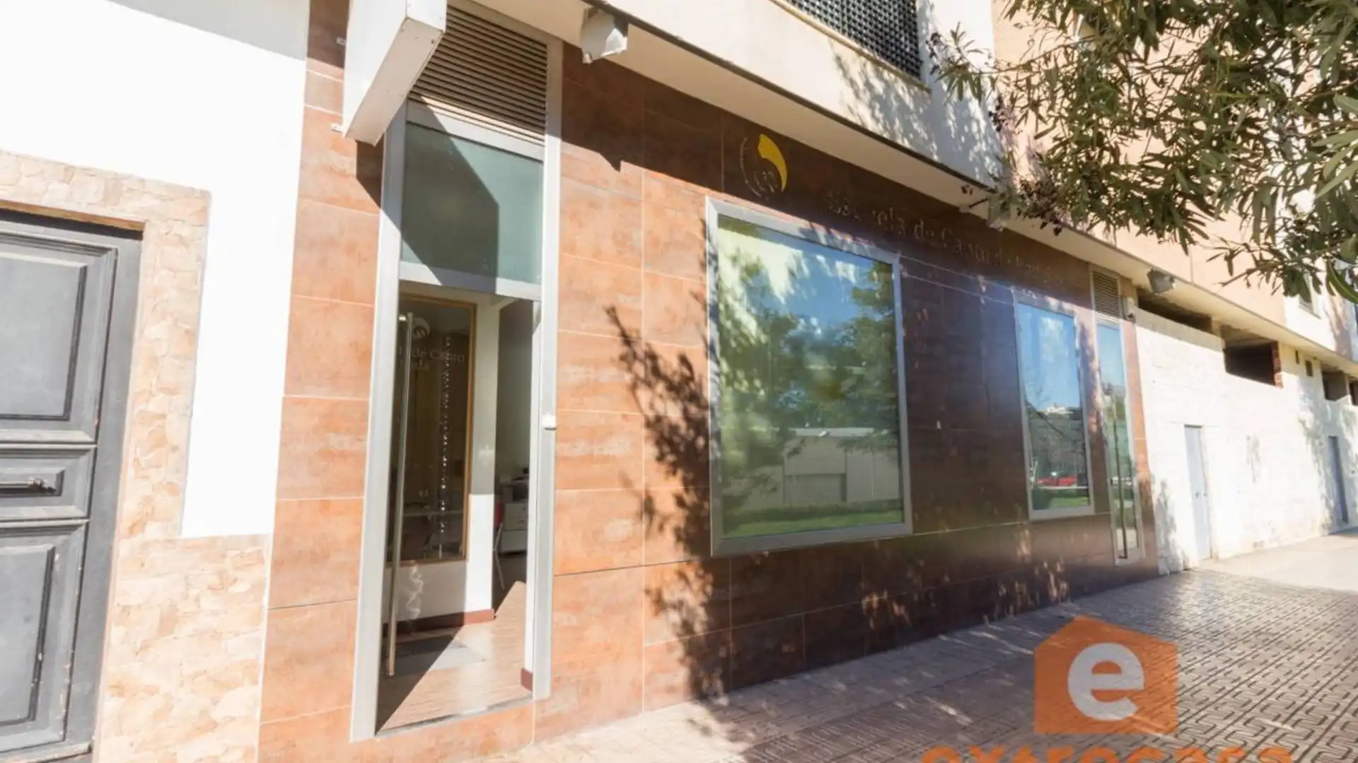 Vista exterior de Local en venta en Badajoz Capital con Aire acondicionado