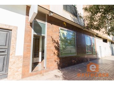 Local comercial en venda a San Roque - Ronda Norte