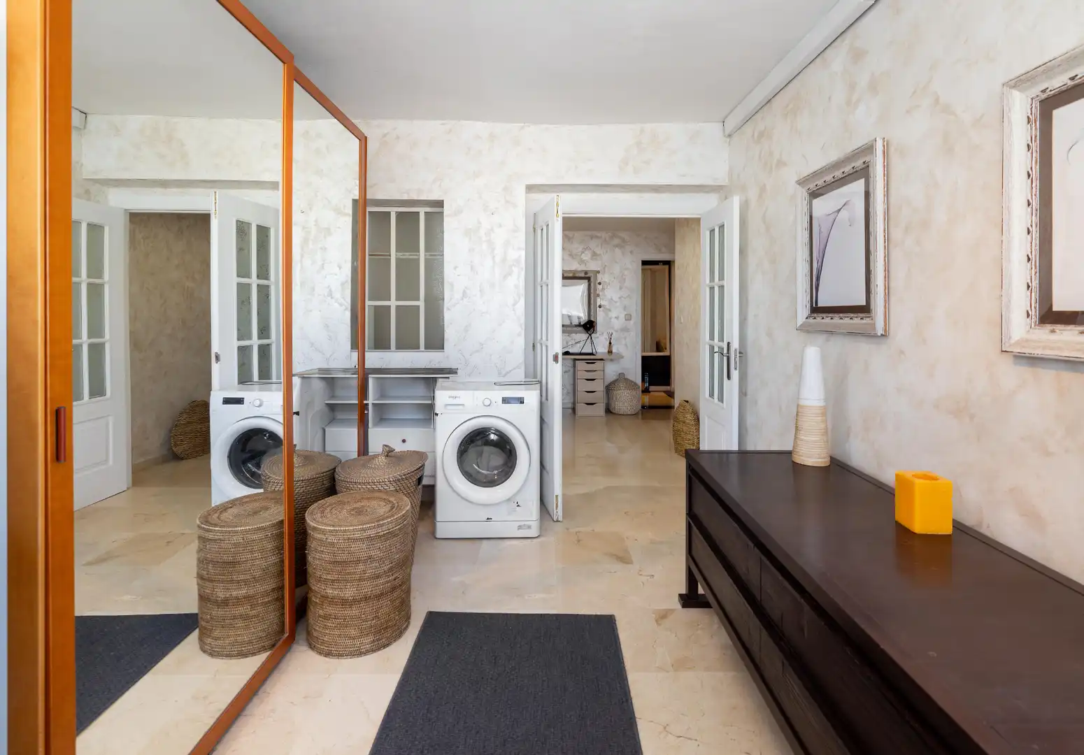 Wohnung zum Verkauf in Marbella mit Klimaanlage, Heizung und Terrasse