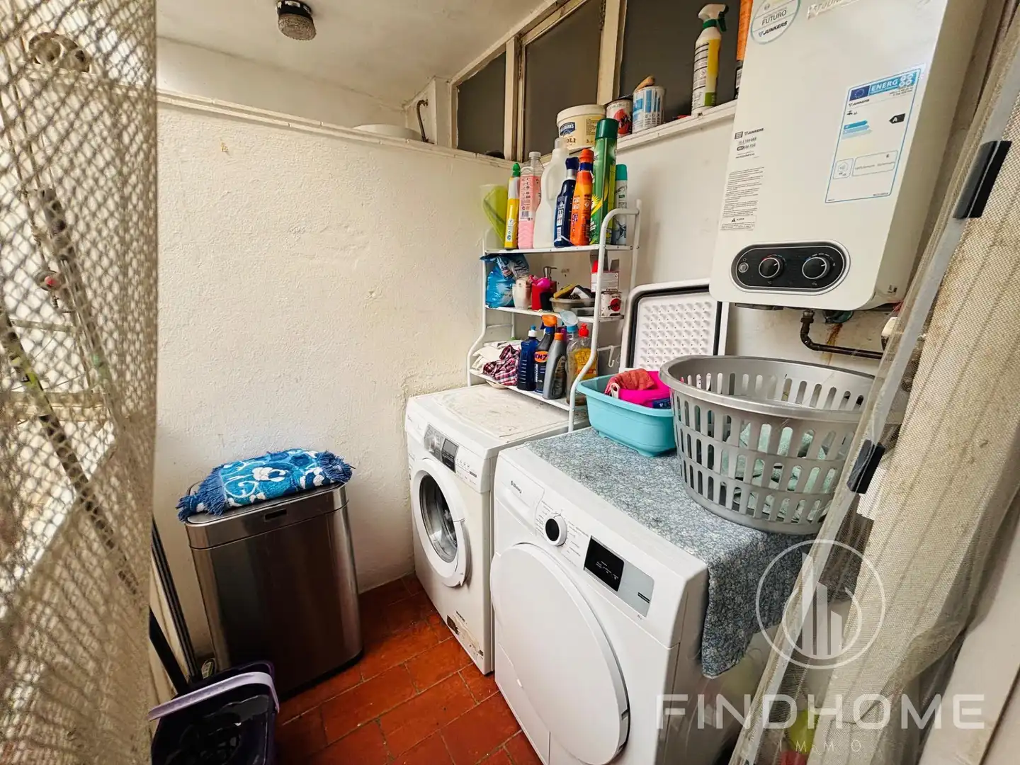 Flat for sale in Olot  with Air Conditioner and Heating